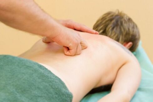 massage para sa thoracic osteochondrosis